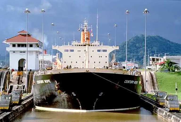 Canal ships
