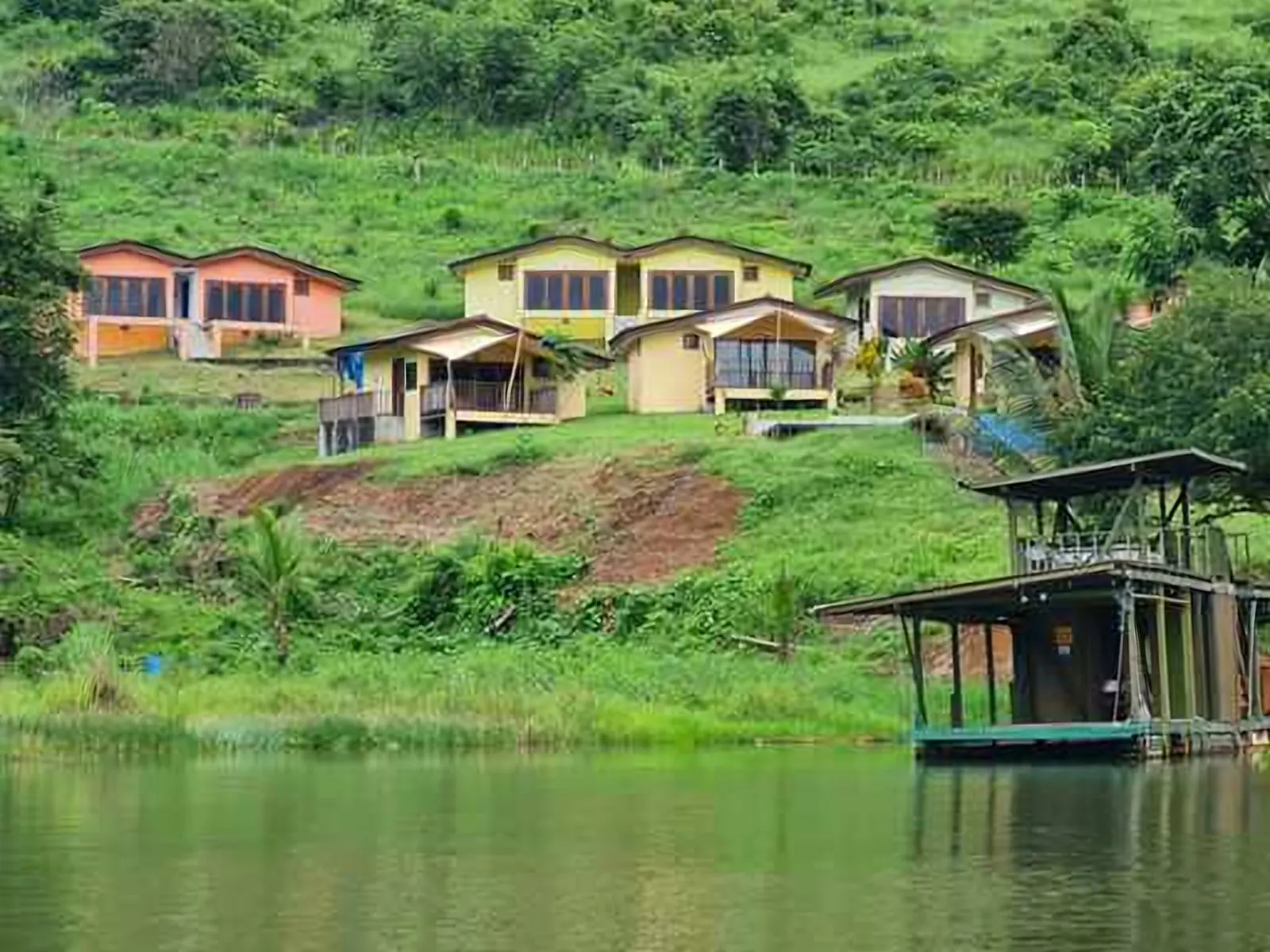 Gatun Lake Lodge cabins on the hillside above the lake